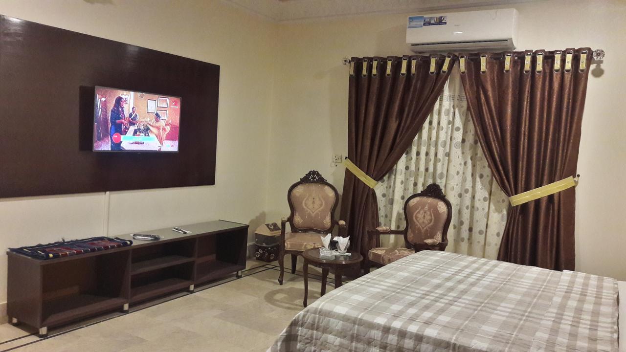 Hotel Seven 7 Карачи Екстериор снимка