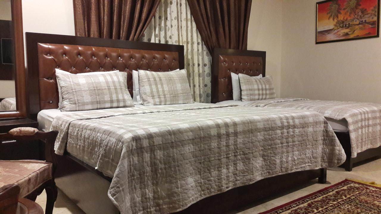 Hotel Seven 7 Карачи Екстериор снимка