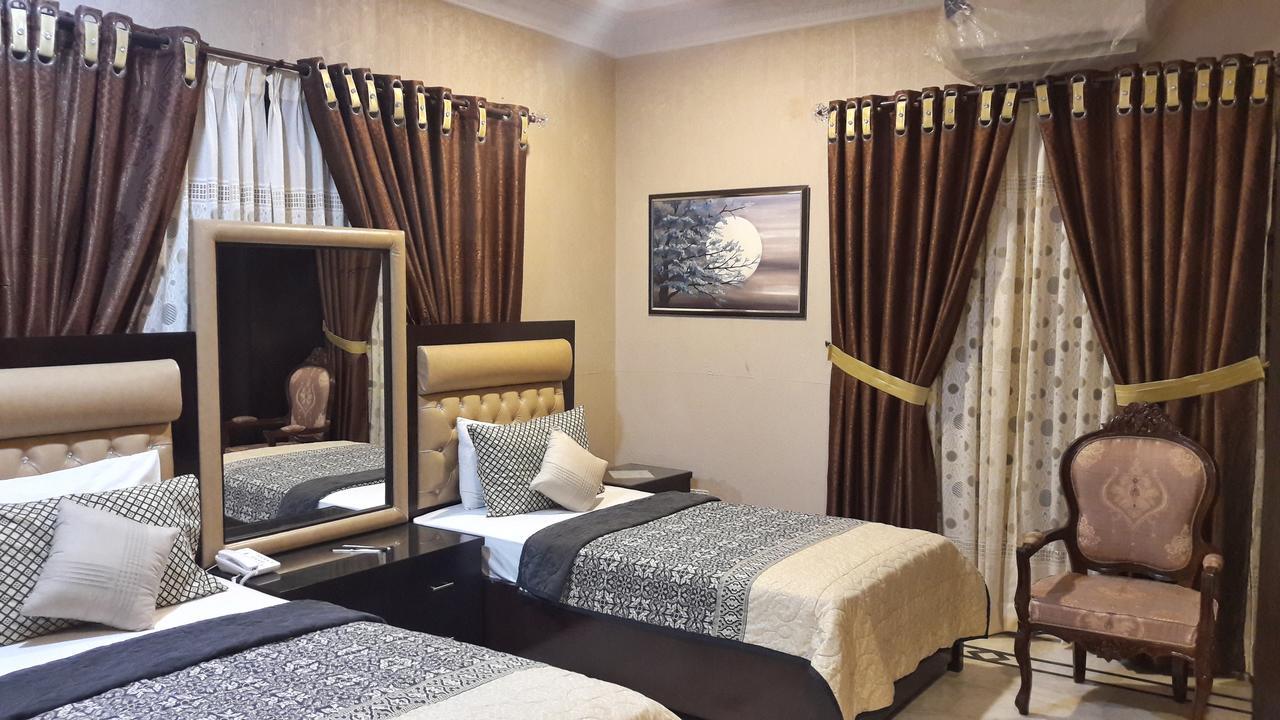 Hotel Seven 7 Карачи Екстериор снимка