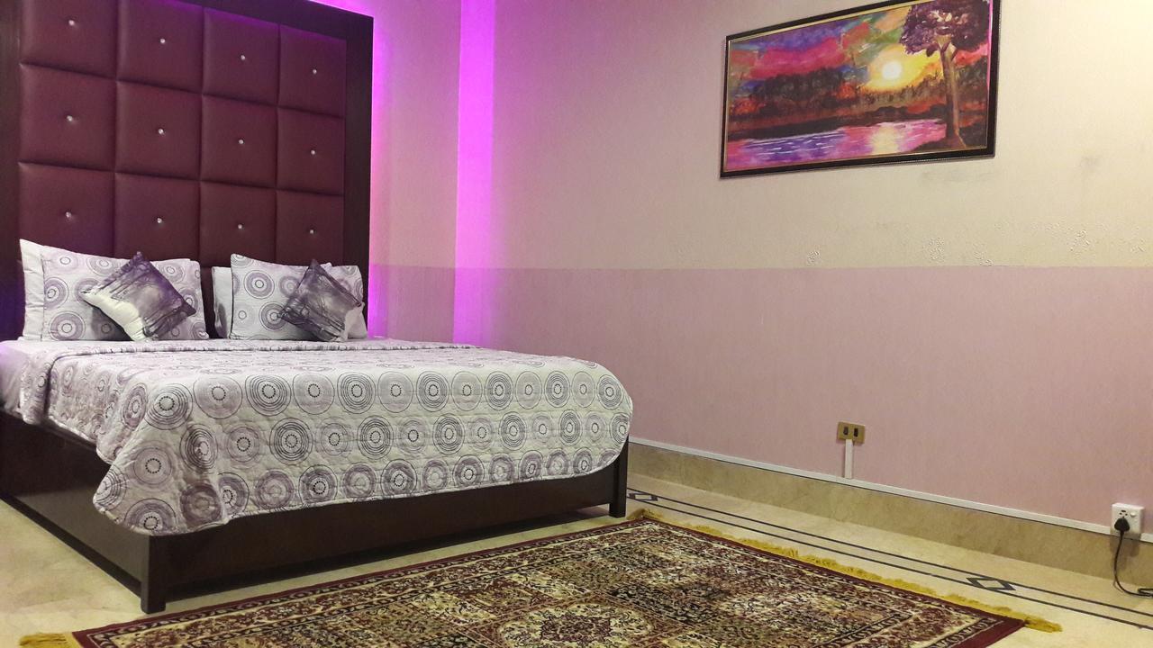 Hotel Seven 7 Карачи Екстериор снимка